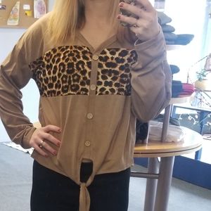 Brown cheetah top